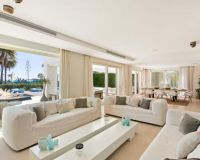 Resale - Villa - Marbella