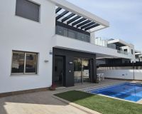 Jälleenmyynti - Detached Villa - Orihuela Costa - Villamartín